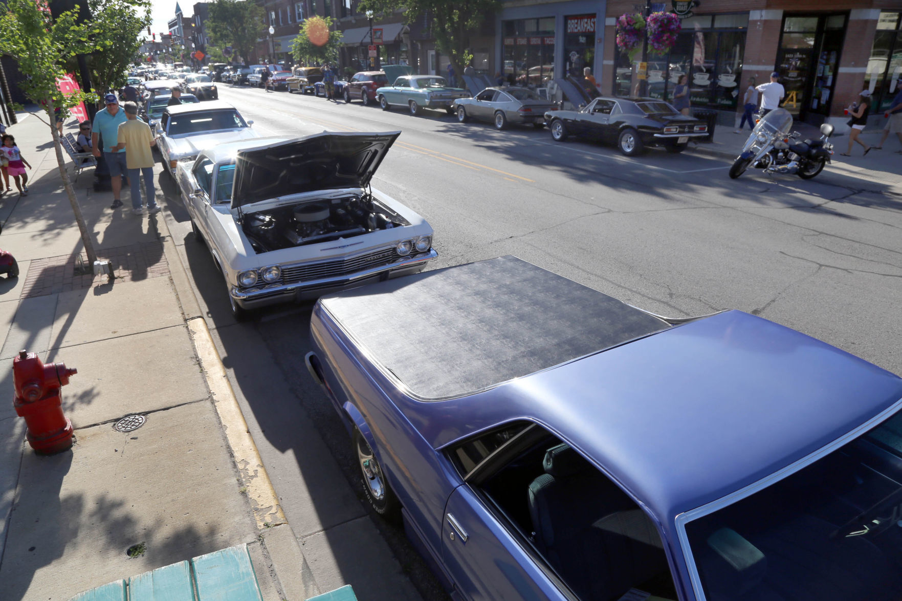 Downtown Whiting's Hollywood Cruise Night